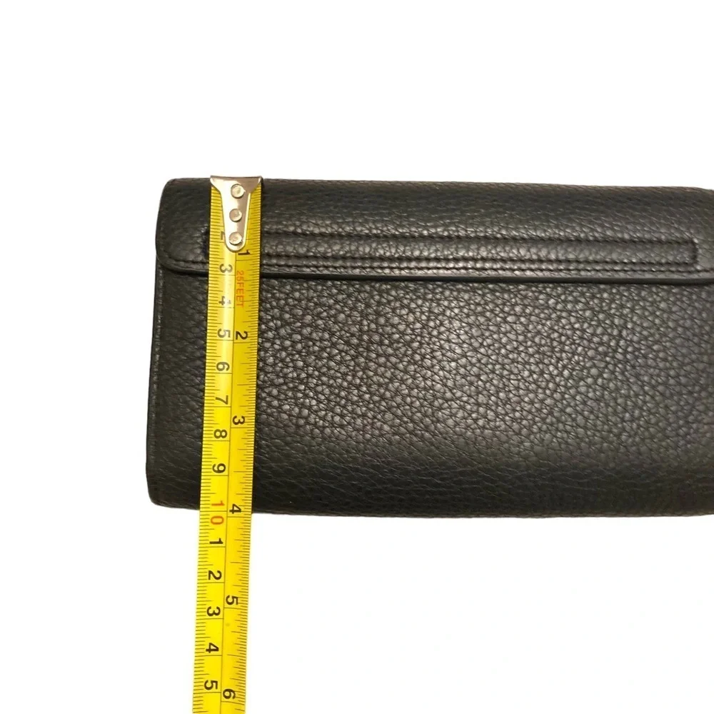 Suquoia black leather clutch wallet